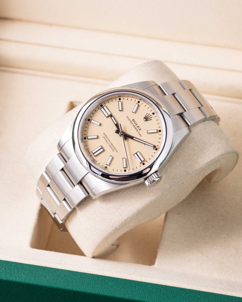 Rolex Oyster Perpetual 134300 2025