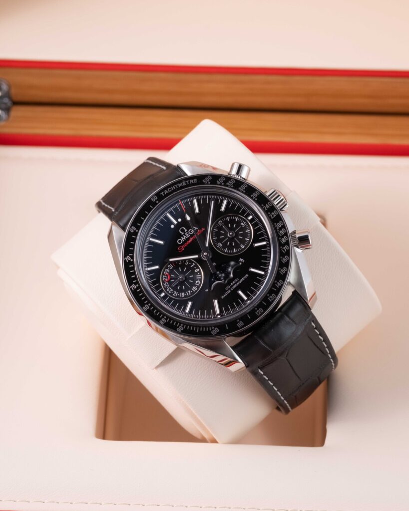 Omega Speedmaster 304.33.44.52.01.001 2022