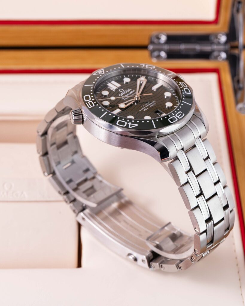 Omega Seamaster Diver 300M 210.30.42.20.10.001 2025