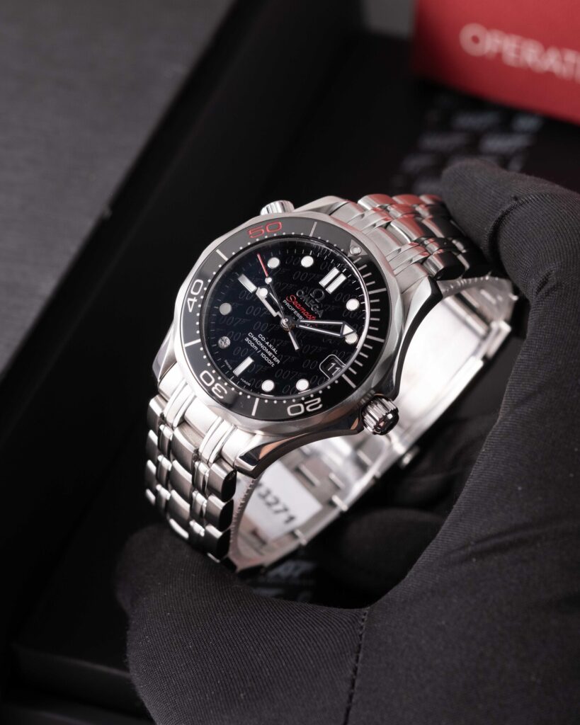Omega Seamaster Diver 300M James Bond 50TH Anniversary 212.30.36.20.51.001 2012