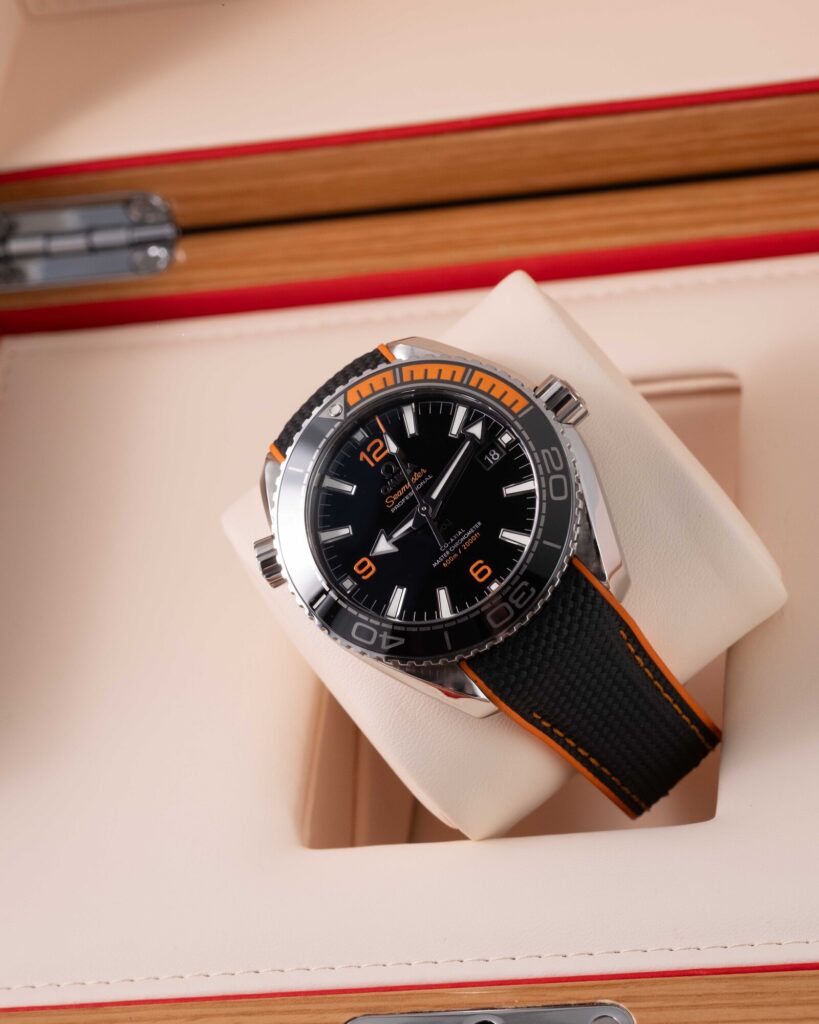 Omega Seamaster Planet Ocean 600M  215.32.44.21.01.001 2022
