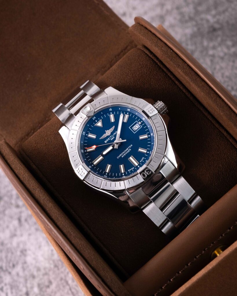 Breitling Avenger A17318 2020