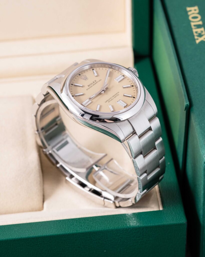 Rolex Oyster Perpetual 134300 2025
