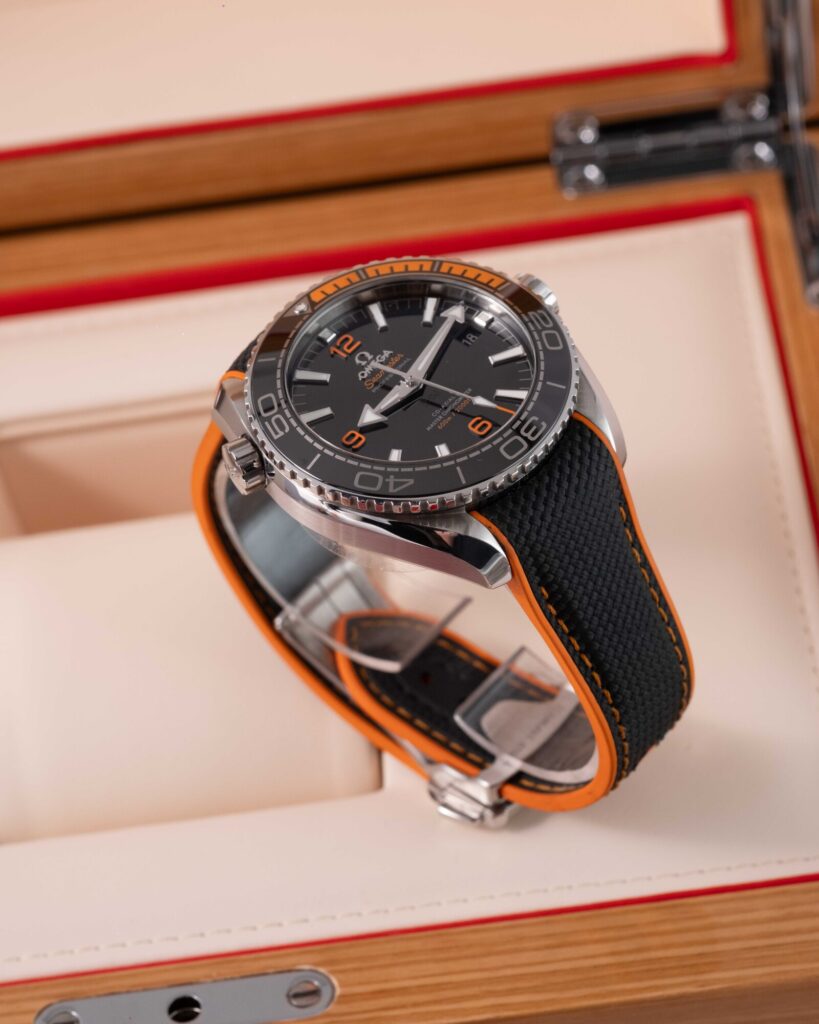 Omega Seamaster Planet Ocean 600M  215.32.44.21.01.001 2022