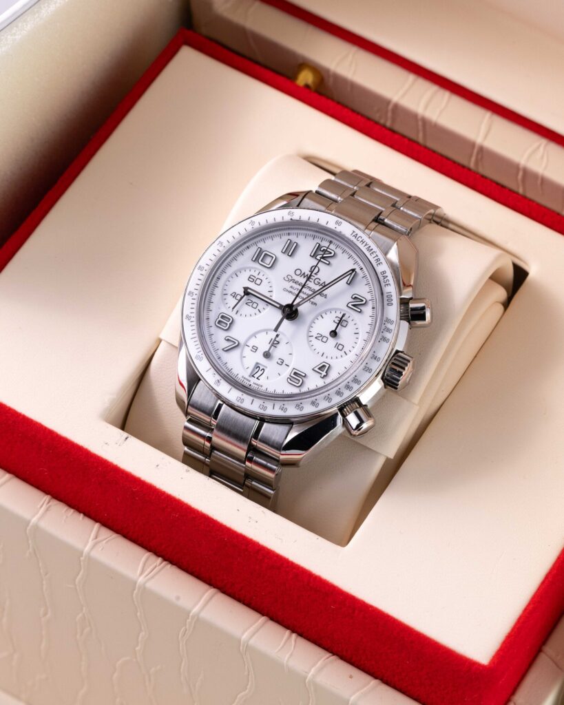 Omega Speedmaster 324.30.38.40.04.001 2017