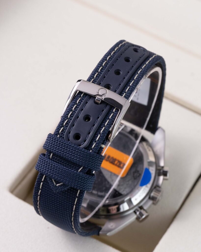 Omega Speedmaster Snoopy 31032425002001 2026