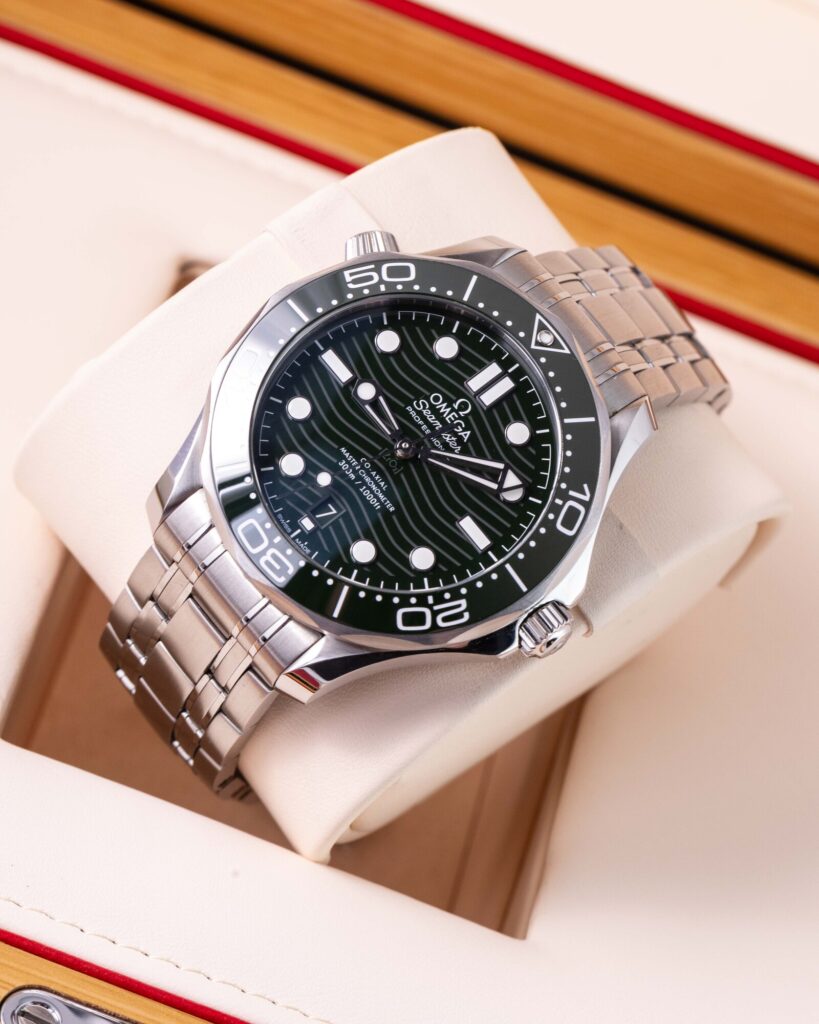 Omega Seamaster Diver 300M 210.30.42.20.10.001 2025