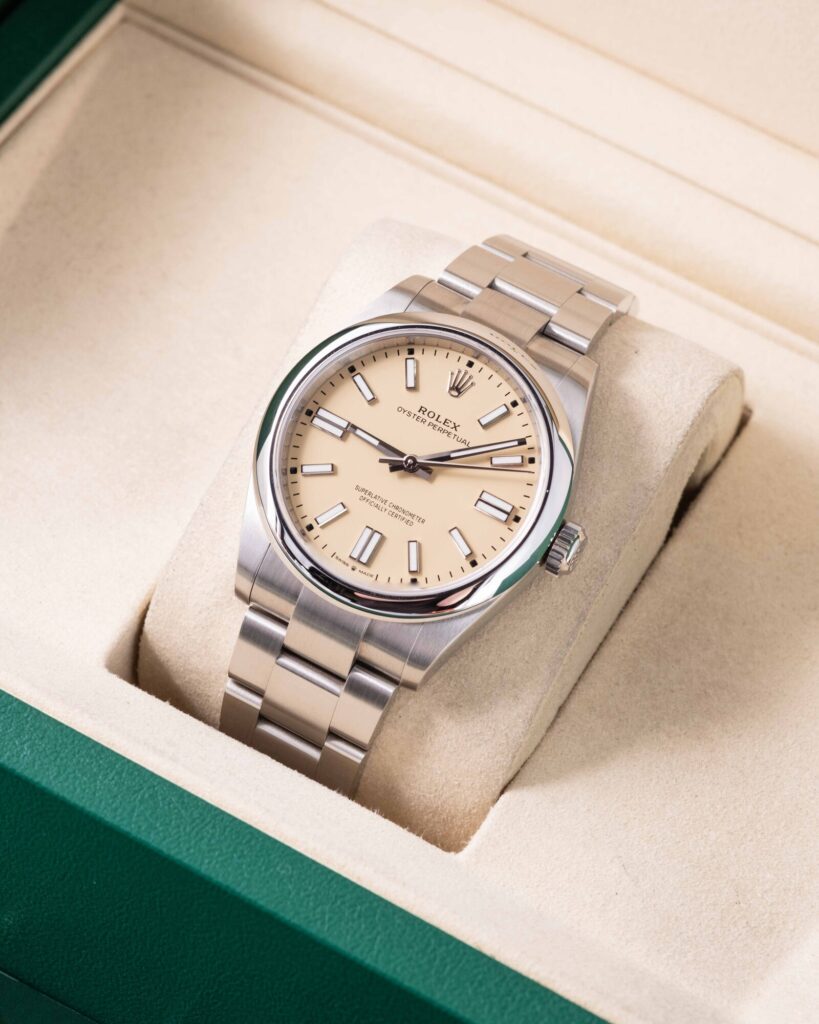 Rolex Oyster Perpetual 134300 2025